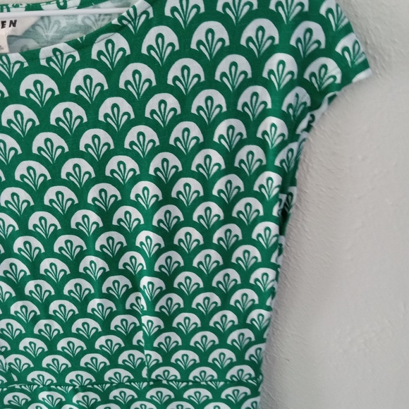 BODEN Cotton Knit Green Floral Pull On Dress | 6 - Picture 4 of 8